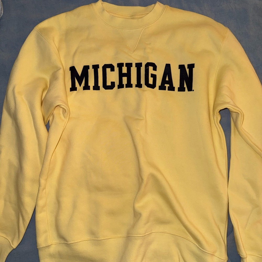 Michigan Yellow Men's Sweater